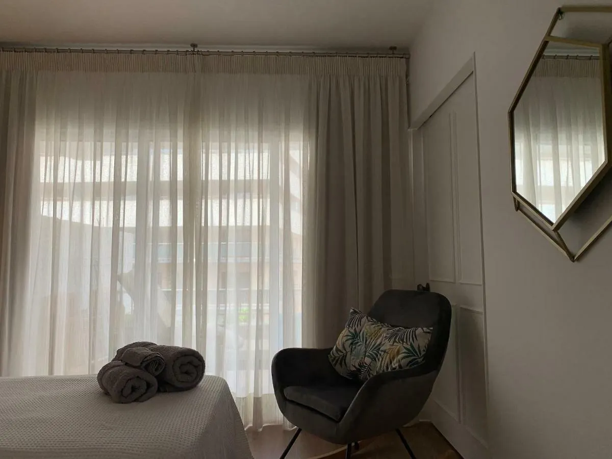 Nuevo Y Lujoso Apartamento En Marbella Centro A Pie De Playa 625 0*,  Španělsko
